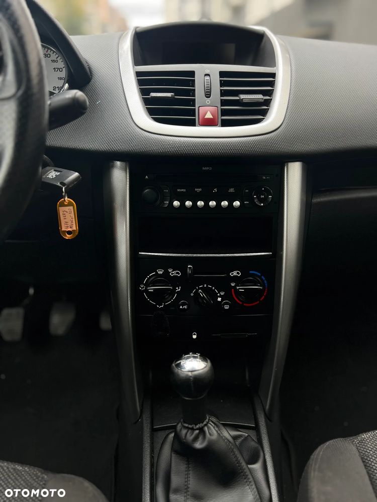 Peugeot 207 - 20