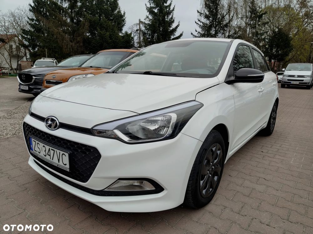 Hyundai i20 blue 1.2 - 2