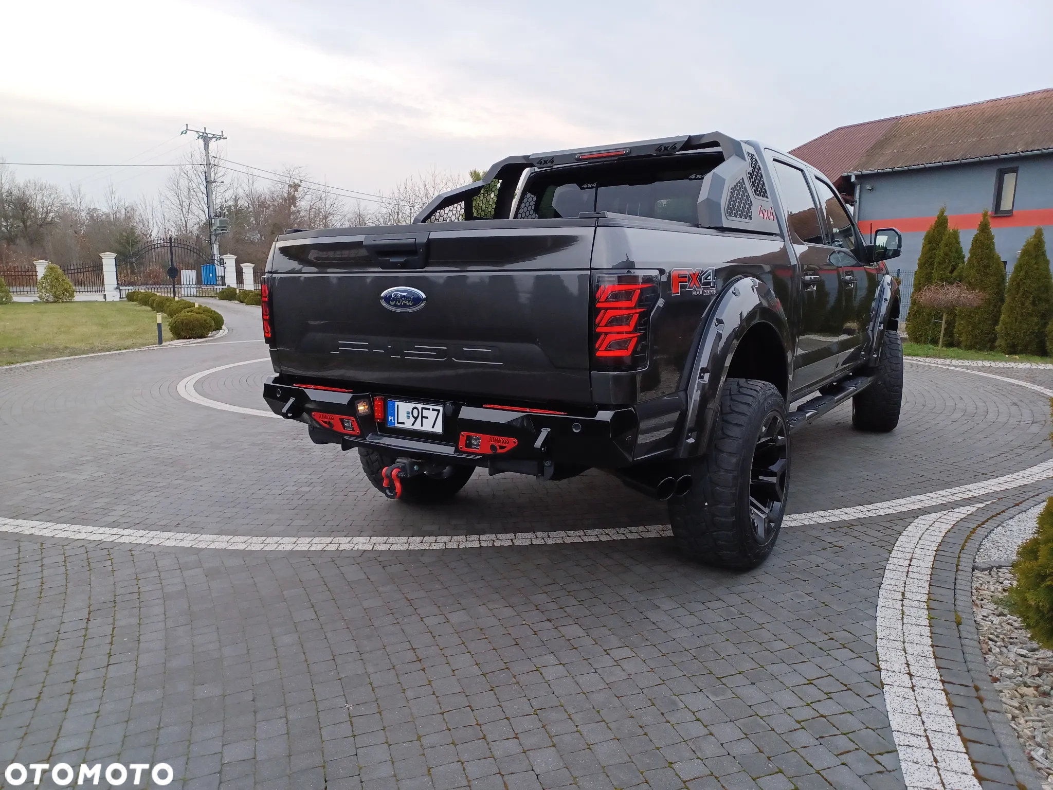 Ford F150 - 4