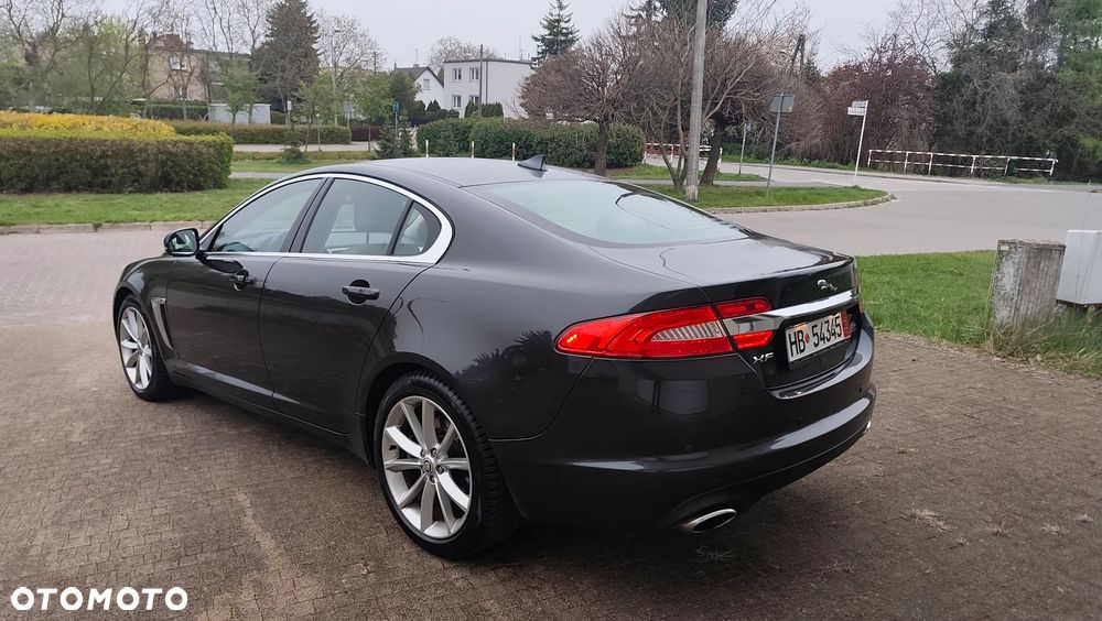 Jaguar XF 3.0 V6 Kompressor AWD - 15
