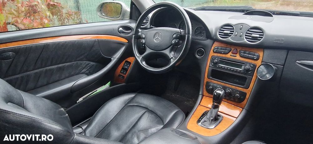 Mercedes-Benz CLK - 12