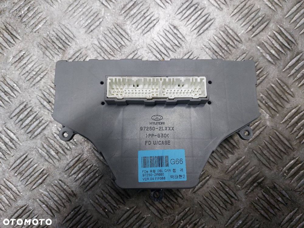 PANEL NAWIEWU KLIMATYZACJI HYUNDAI I30 I LIFT 97250-2R660 - 2