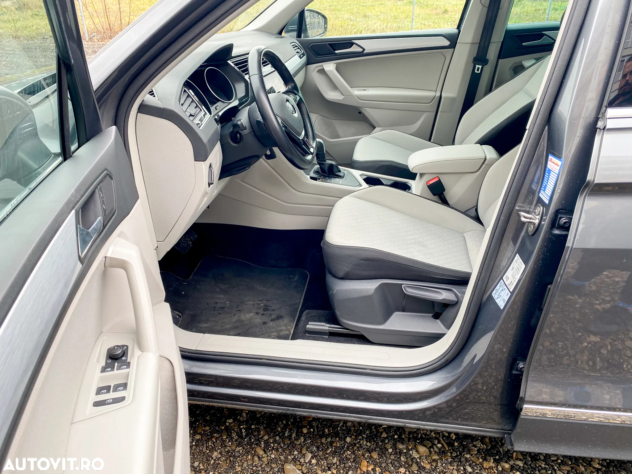 Volkswagen Tiguan 2.0 TDI DSG Elegance - 5