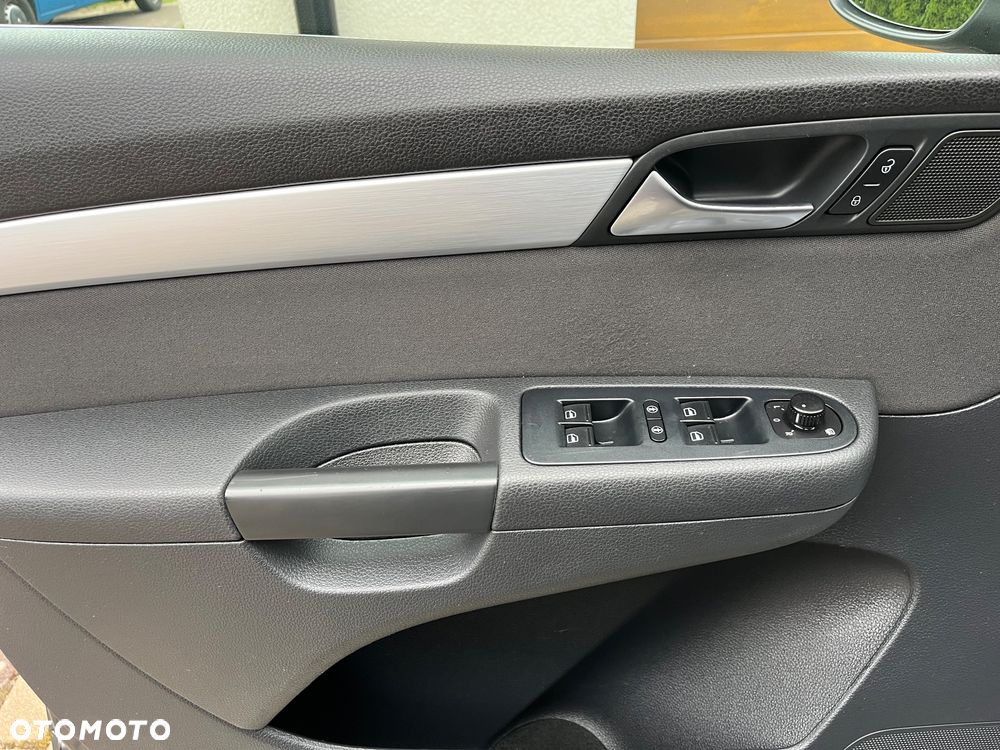 Volkswagen Sharan - 31