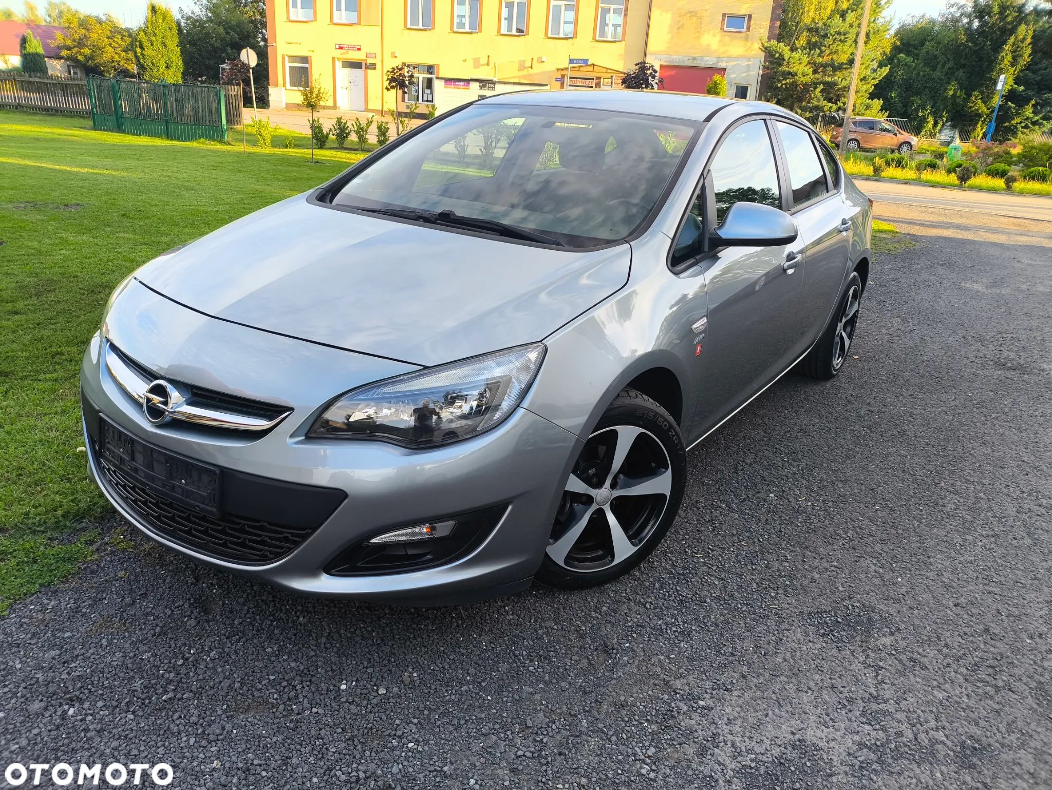 Opel Astra - 1