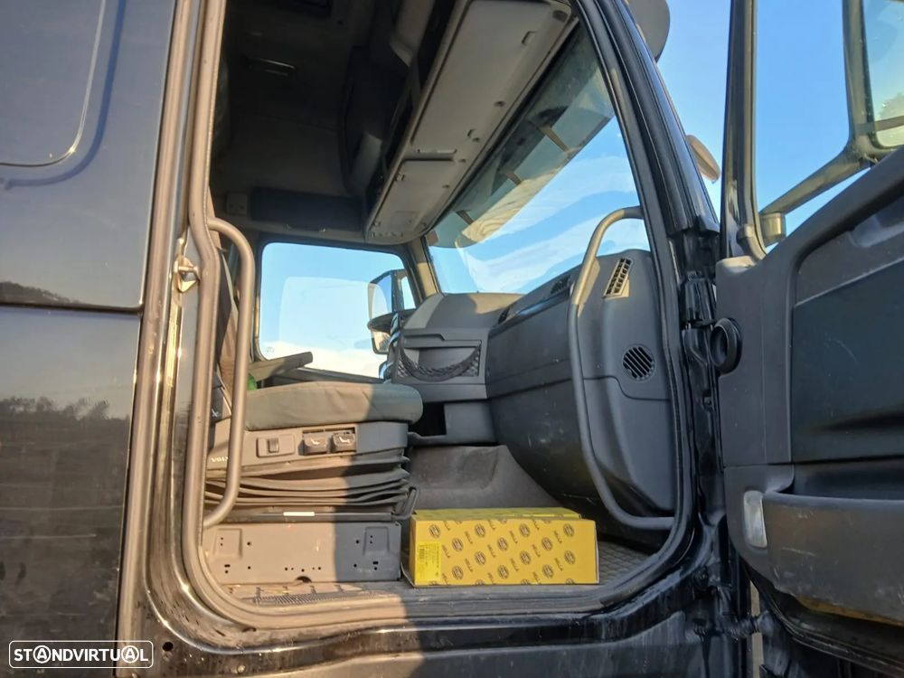 Volvo FH - 16