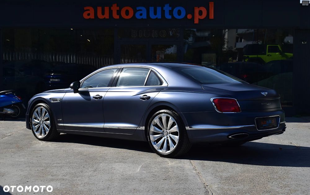 Bentley Flying Spur W12 S - 36