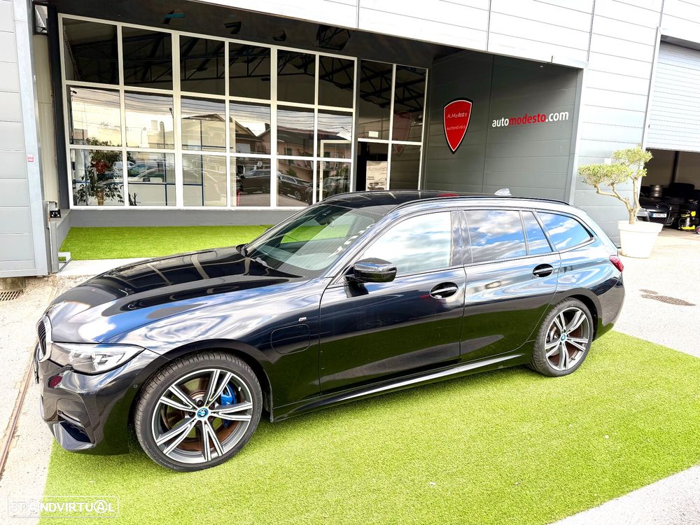 BMW 330 e Pack Desportivo M Auto - 9