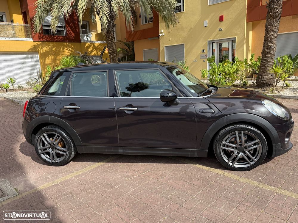 MINI 5 Portas Cooper D - 3