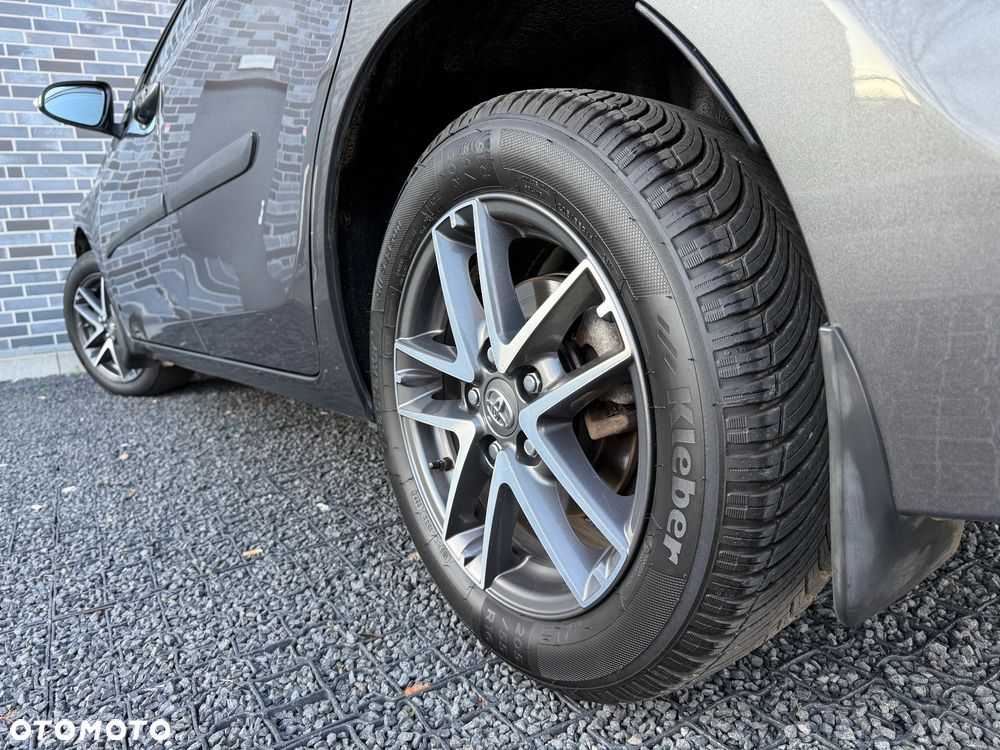 Toyota Corolla 1.6 Premium - 9