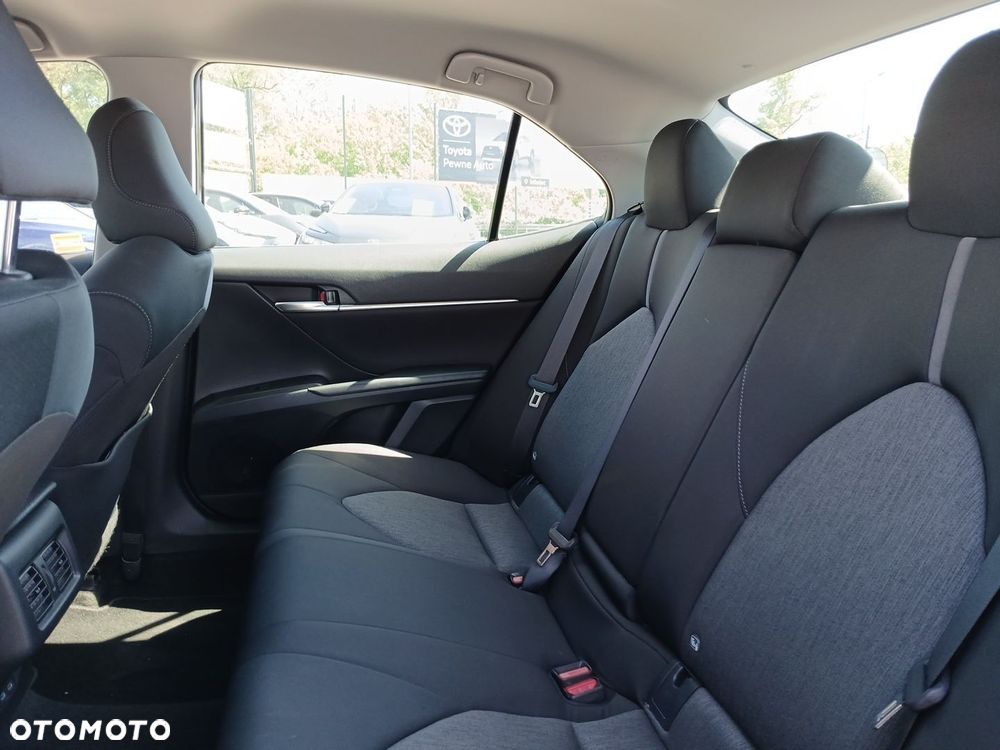 Toyota Camry 2.5 Hybrid Comfort CVT - 14
