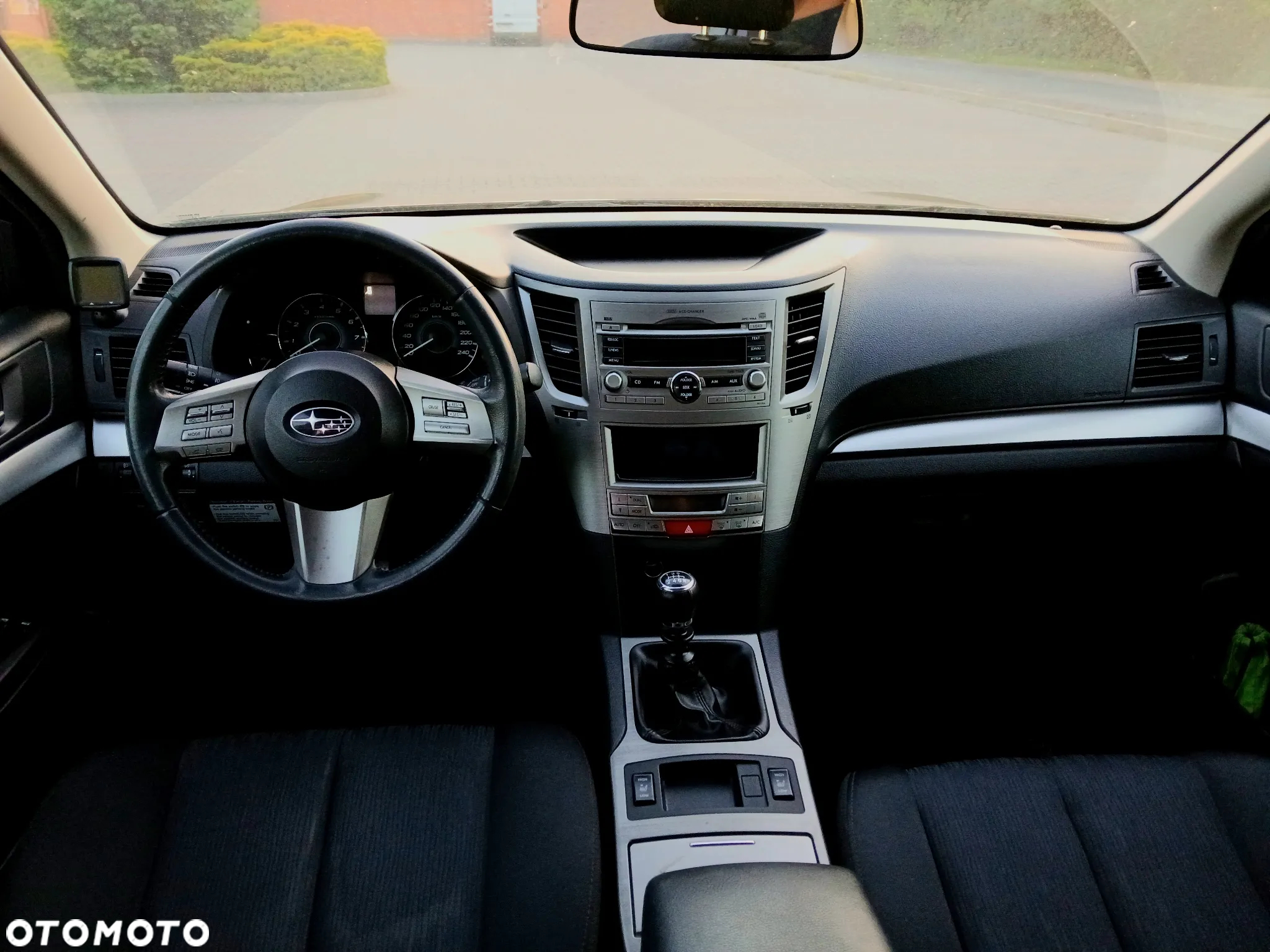 Subaru Legacy - 28