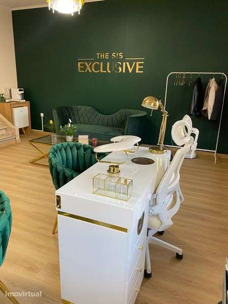 Aluga-se mesa de manicure em Lisboa