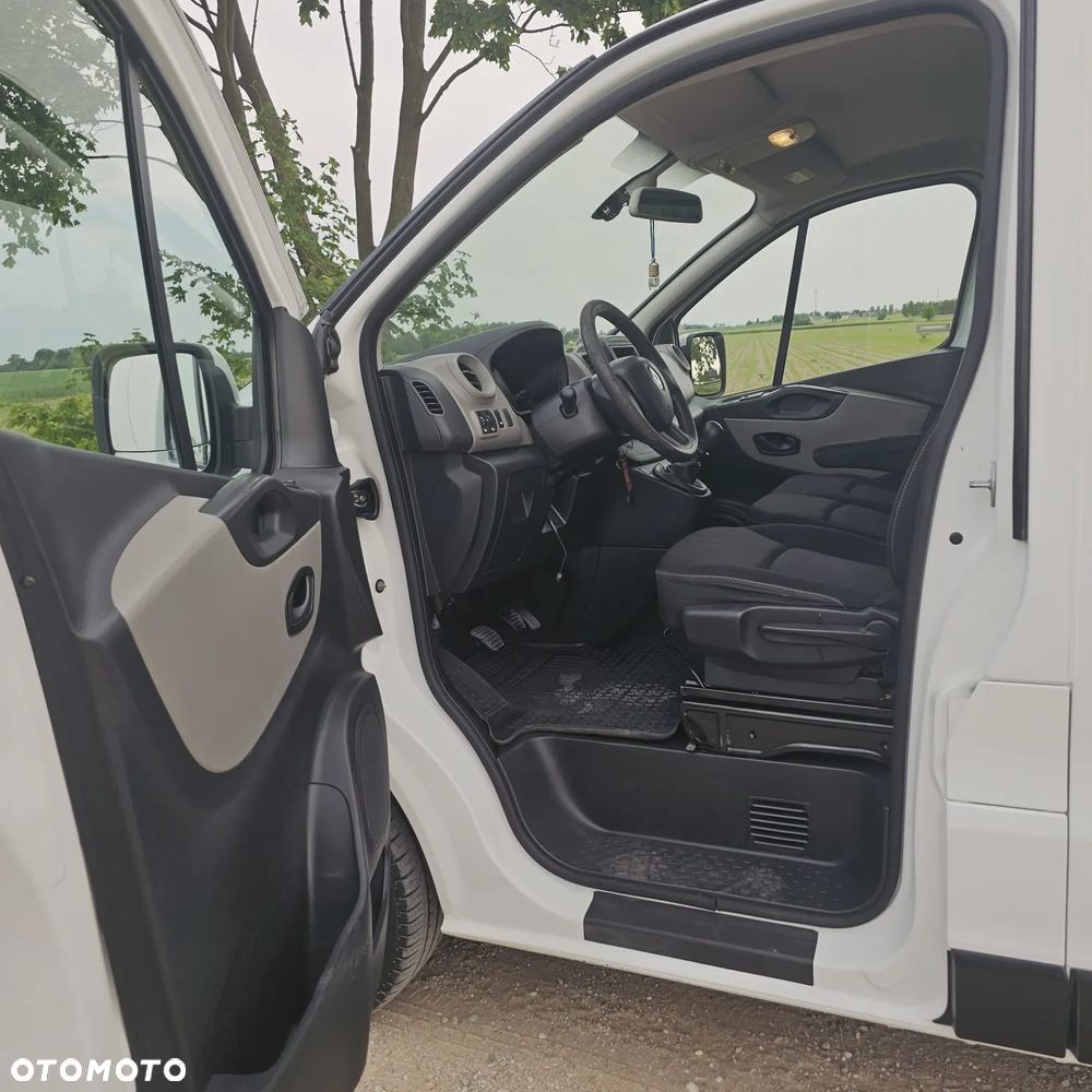 Renault TRAFIC - 6