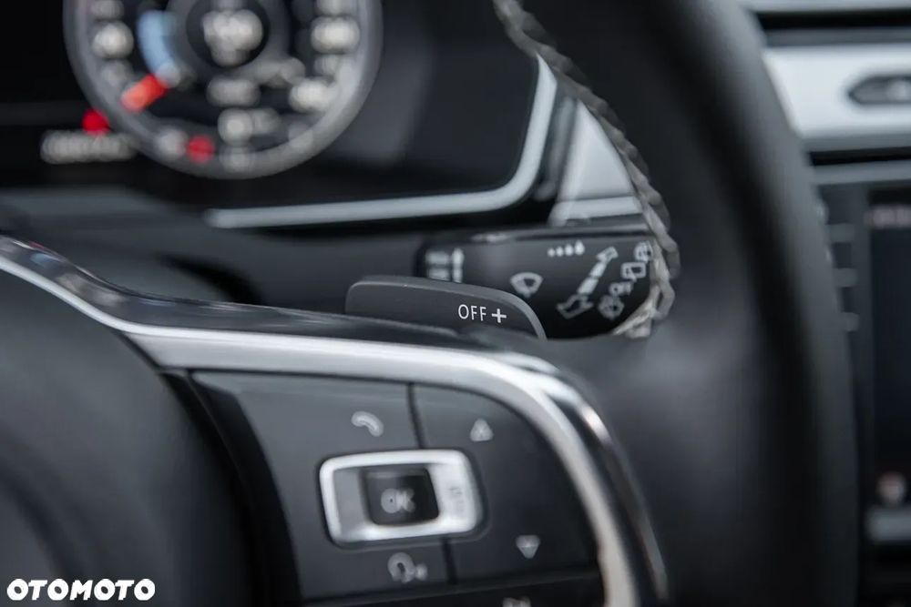 Volkswagen Passat - 21