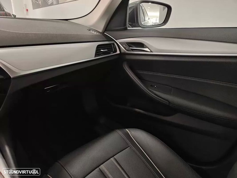 BMW 520 e Line Luxury - 50