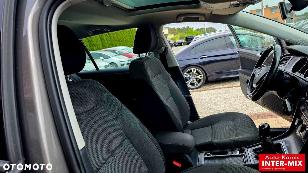 Volkswagen Golf - 25