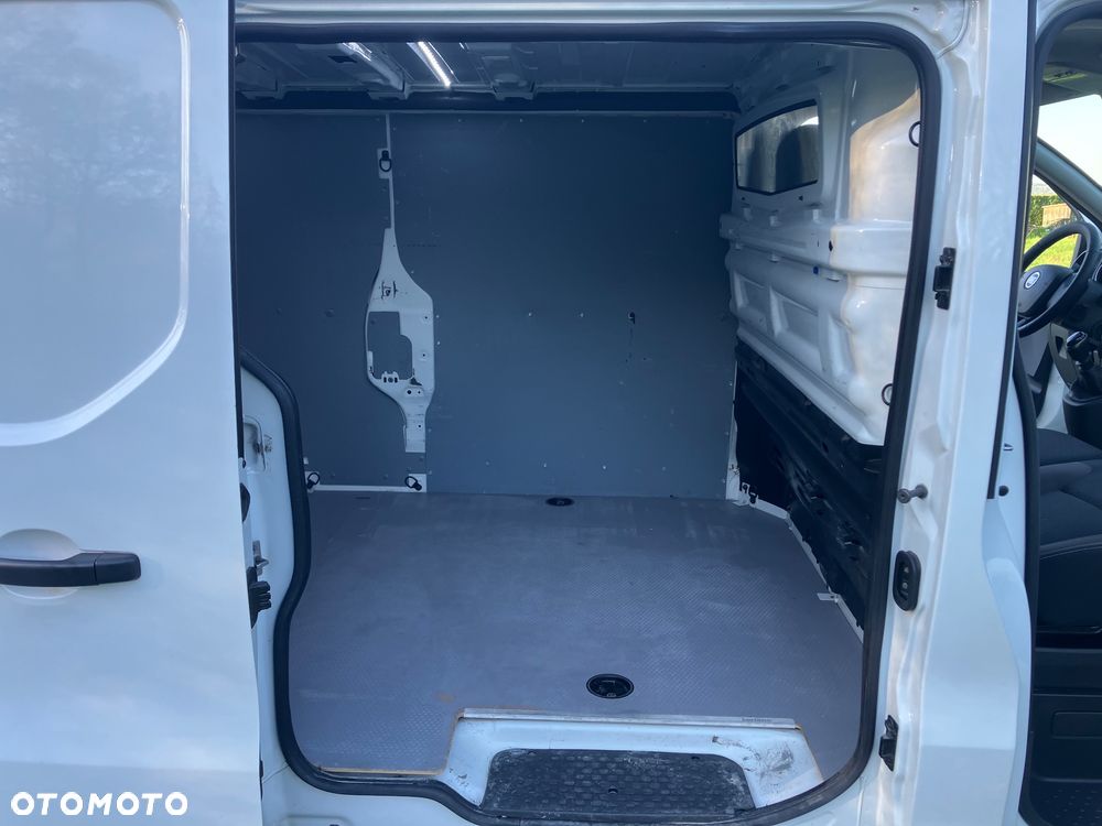 Renault Trafic Vivaro Talento Custom T6 Primastar - 25
