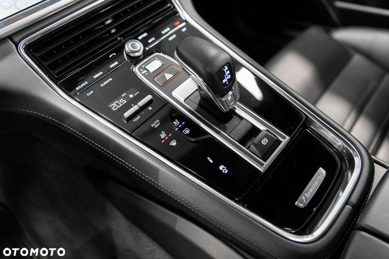 Porsche Panamera - 29