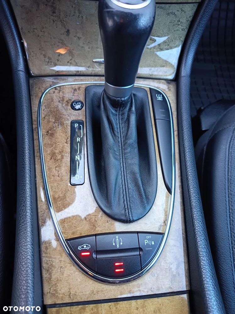 Mercedes-Benz Klasa E - 16