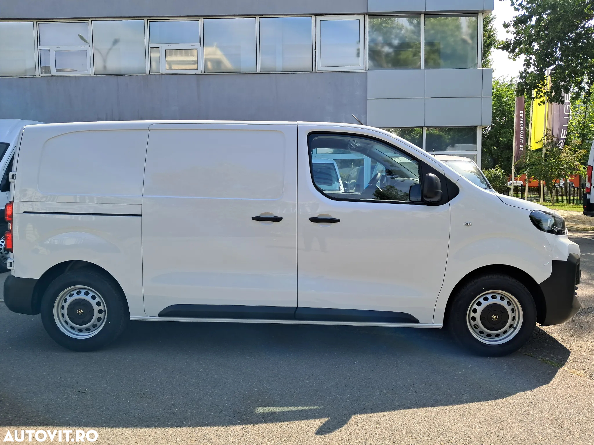 Citroën JUMPY FURGON L2 1.5 diesel 120 CP - 2