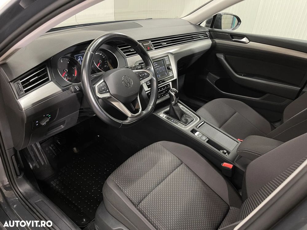 Volkswagen Passat 2.0 TDI Advance - 6