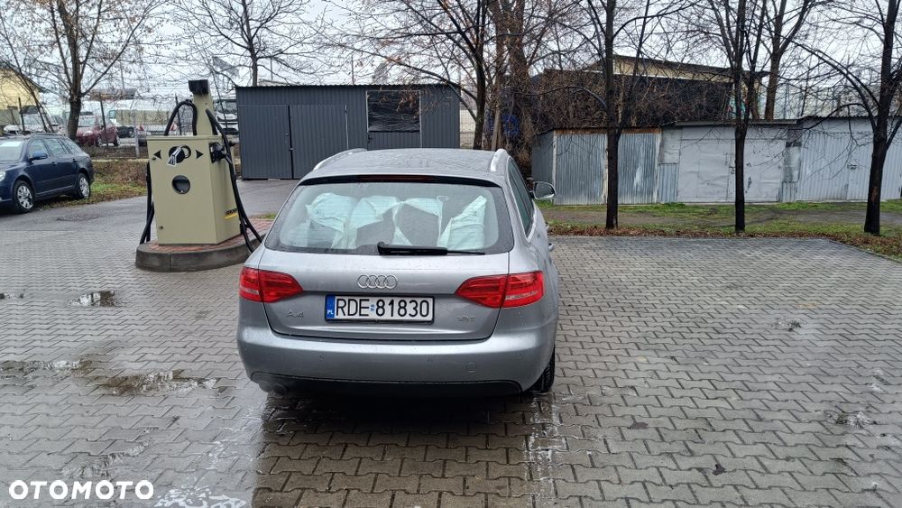 Audi A4 Avant - 8