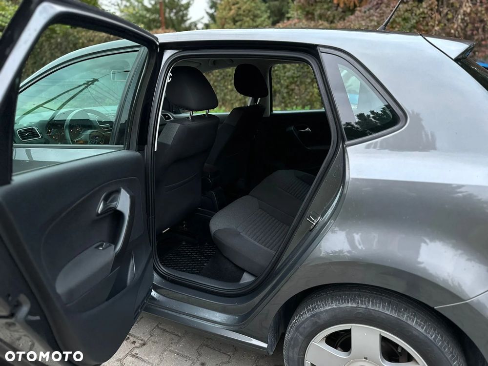 Volkswagen Polo 1.6 TDI Blue Motion Technology Comfortline - 20