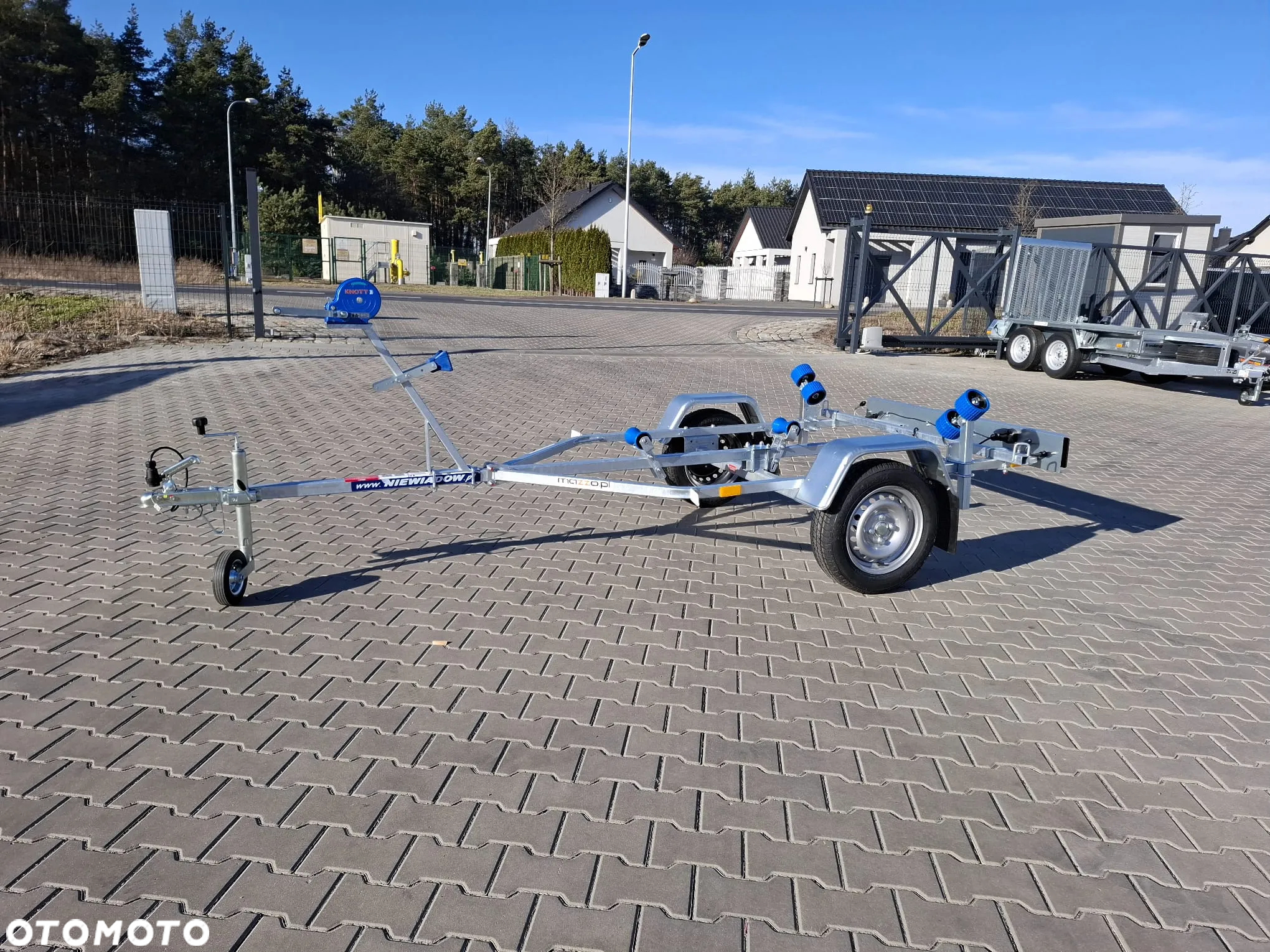 Niewiadów DOSTAWA! Przyczepka P400 pod łódź do 4m NIEHAMOWANA Przyczepa podłodziowa z podwójnymi rolkami! DMC 450kg, lekka, kat.B - 8