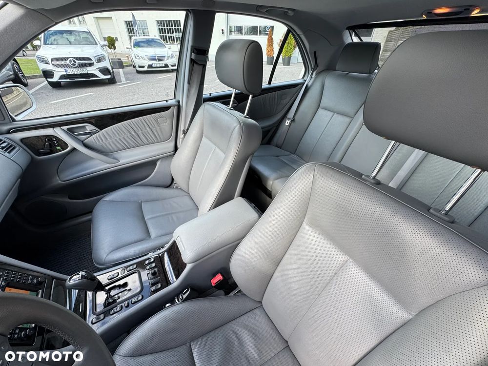 Mercedes-Benz Klasa E 430 4 Matic Avantgarde - 22