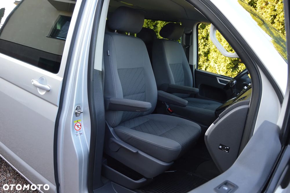 Volkswagen Multivan - 7