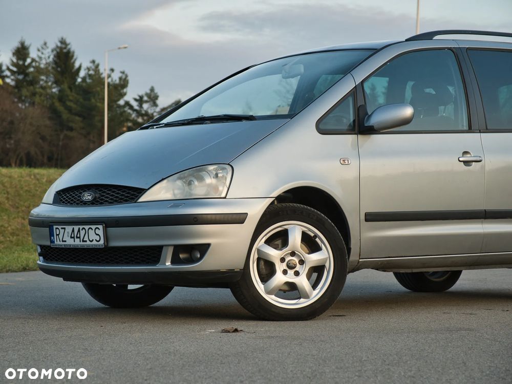 Ford Galaxy 1.9 TDI Ghia - 12