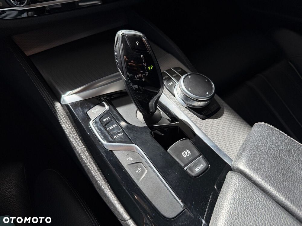 BMW Seria 5 - 25