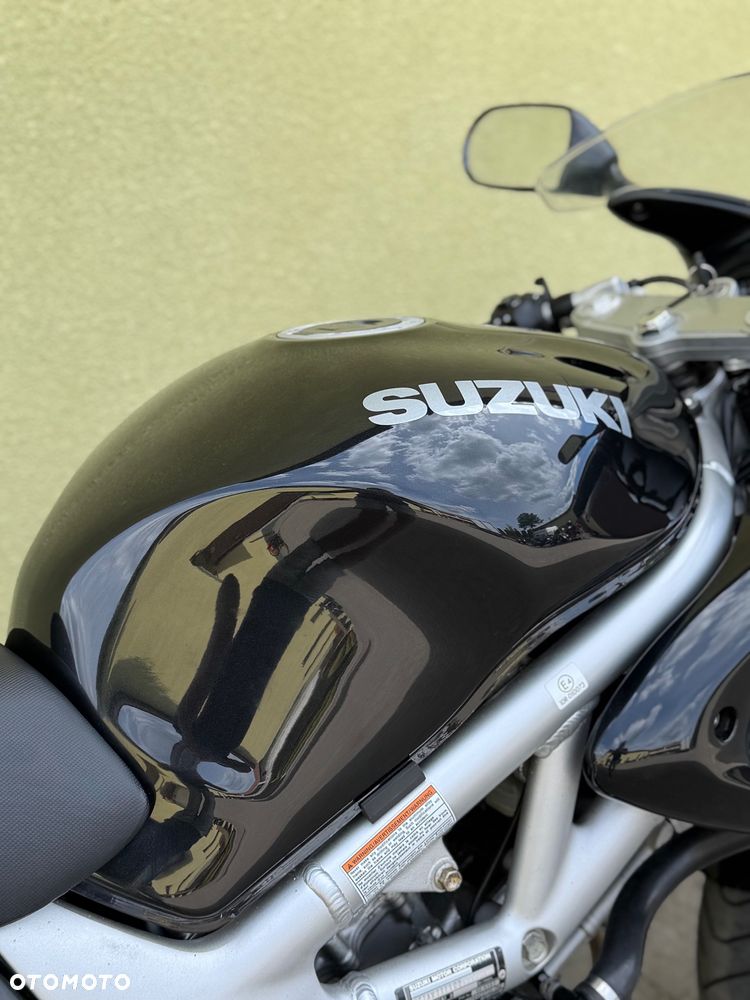 Suzuki SV - 16