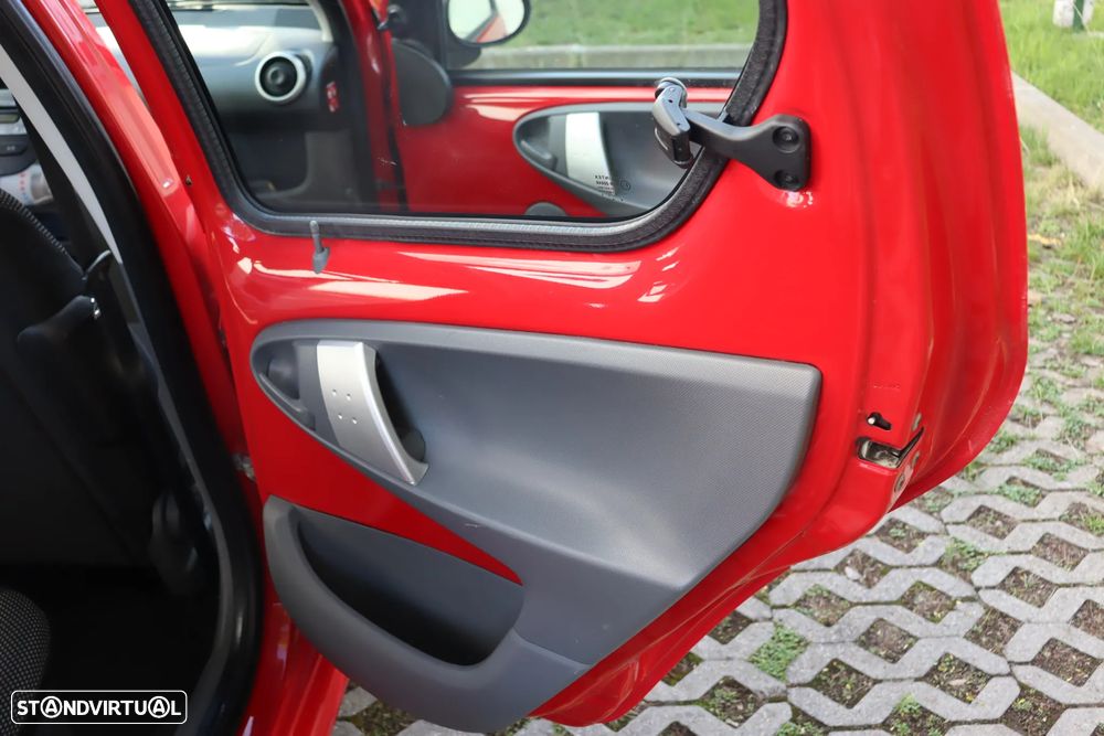 Toyota Aygo 1.0 Style Pack+VSC MM - 34