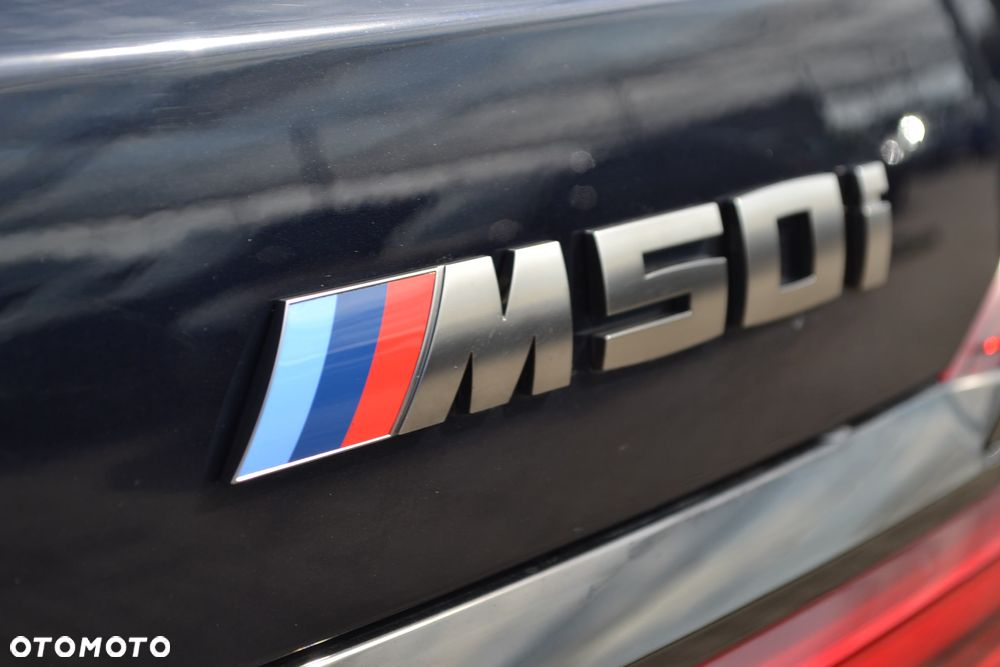 BMW X7 M50i sport - 17