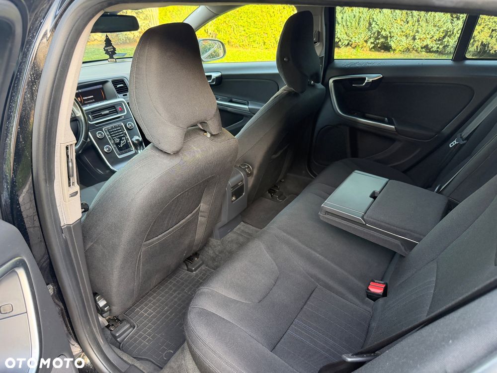 Volvo V60 D4 Business Edition - 27