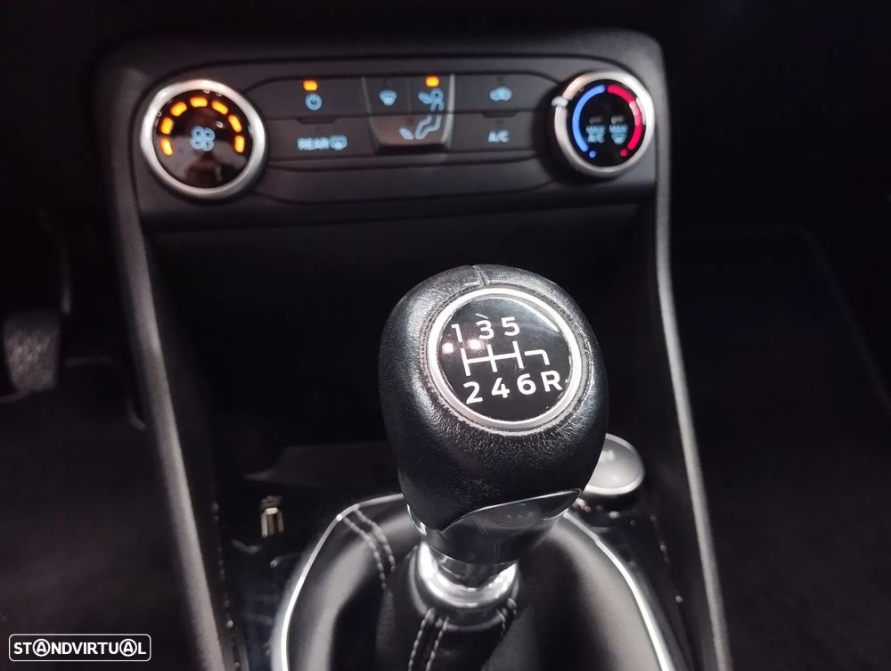 Ford Fiesta 1.5 TDCi Titanium - 26