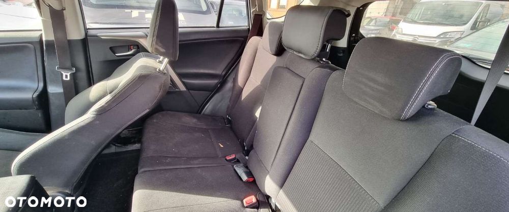 Toyota RAV4 - 9