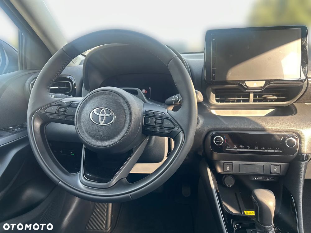 Toyota Yaris Hybrid 1.5 Style - 19