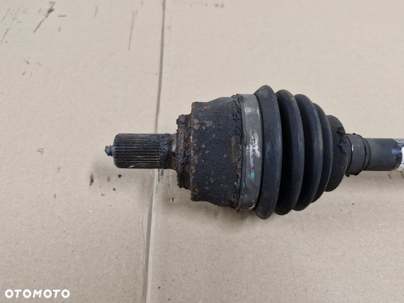 VOLVO V40 II 2 1.6 D AUTOMAT PÓŁOŚ PRAWA 31367627 - 4