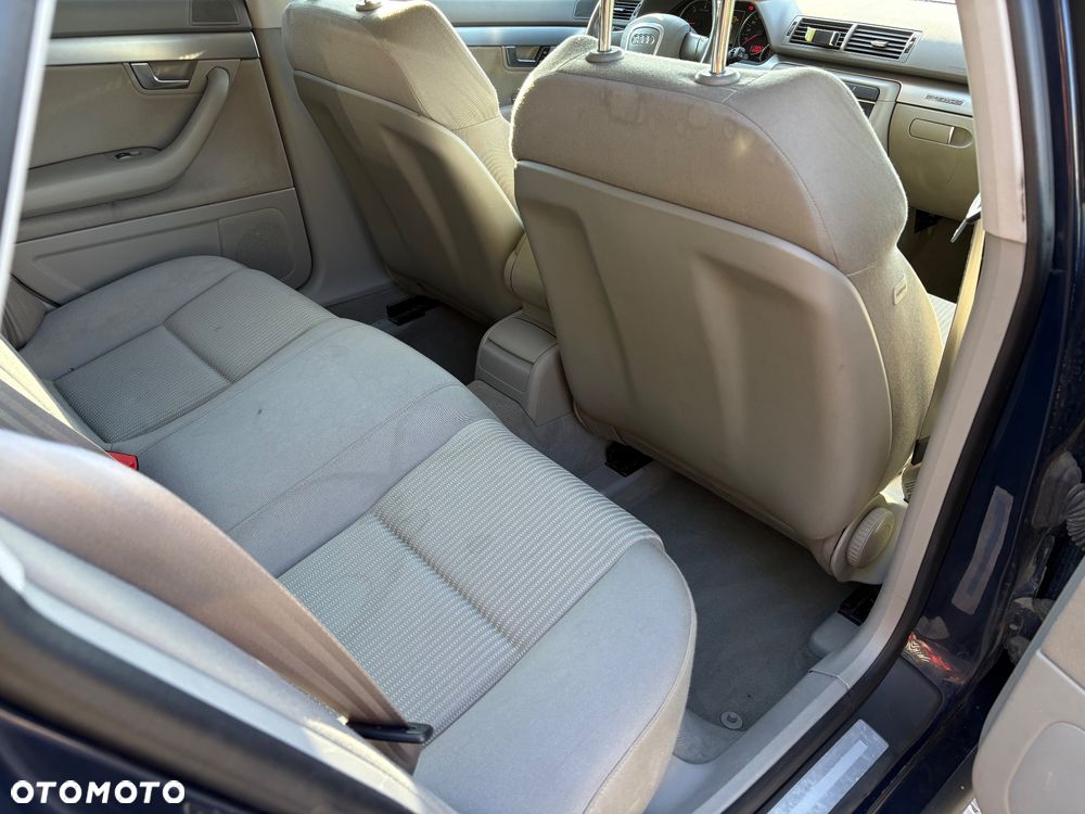 Audi A4 Limousine 3.0 TDI DPF quattro - 14