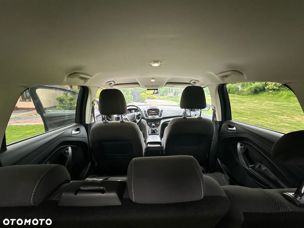 Ford Kuga 2.0 TDCi 2x4 SYNC - 38