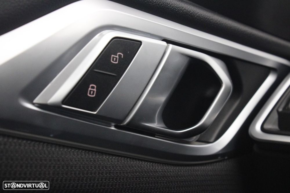 BMW i4 - 31