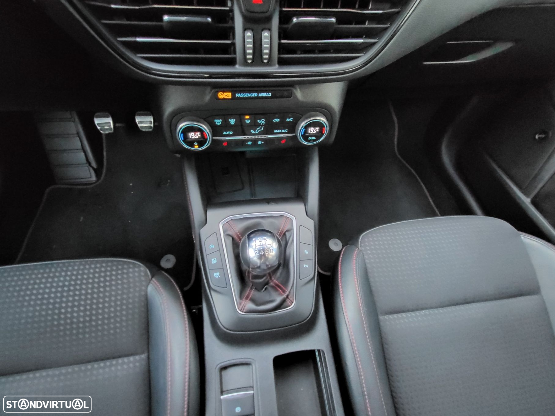 Ford Focus 1.0 EcoBoost ST-Line X - 9