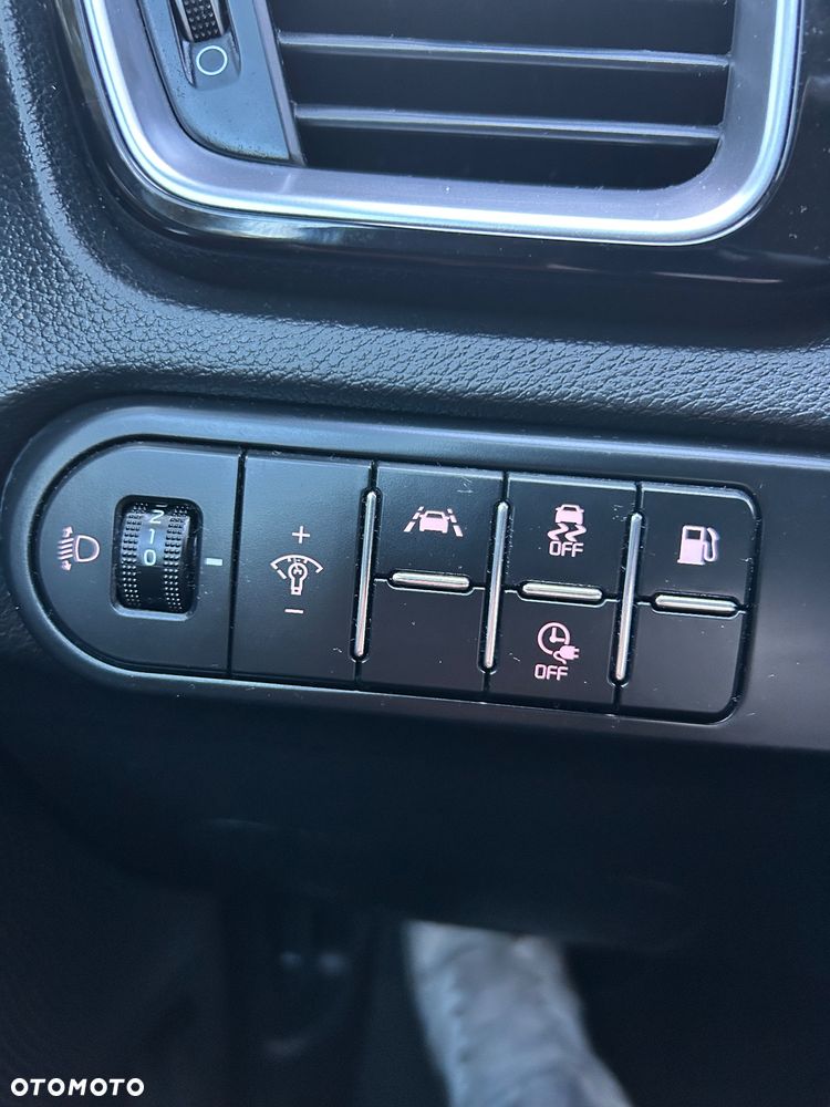 Kia XCeed - 16