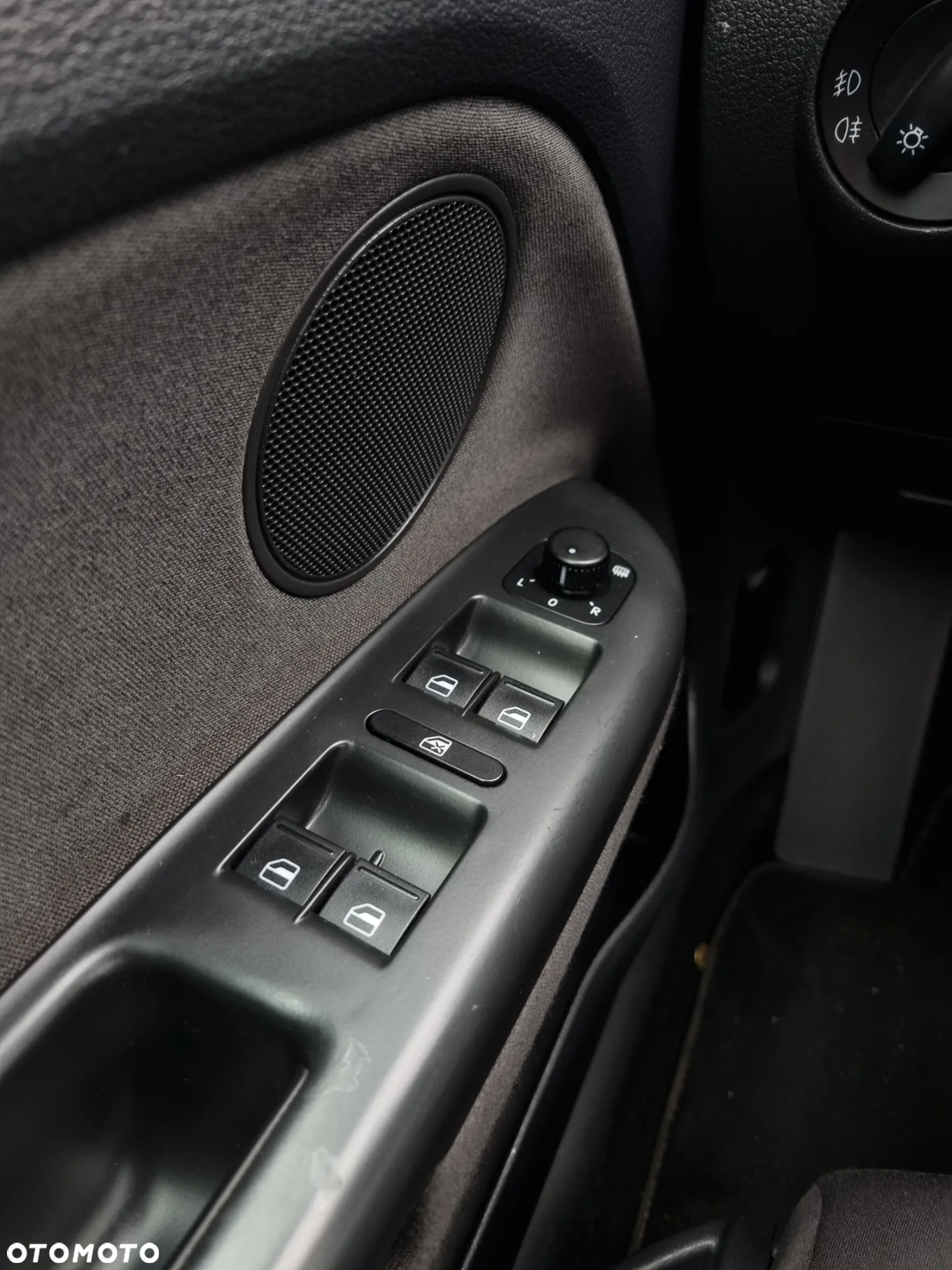 Volkswagen Golf Plus - 10