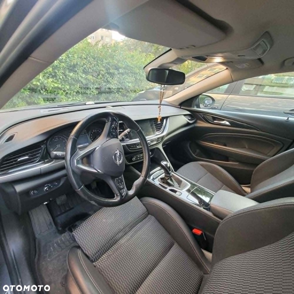 Opel Insignia - 8