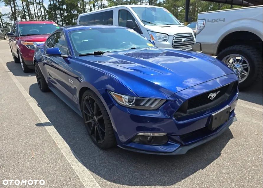 Ford Mustang 5.0 V8 GT - 2