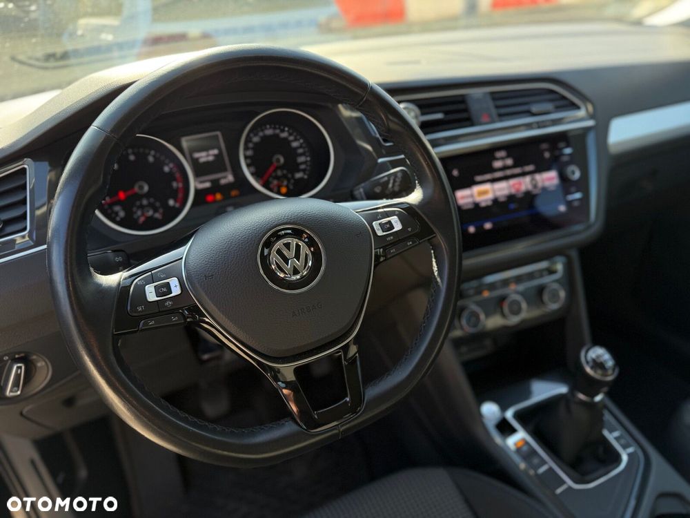 Volkswagen Tiguan 1.5 TSI EVO Comfortline - 24